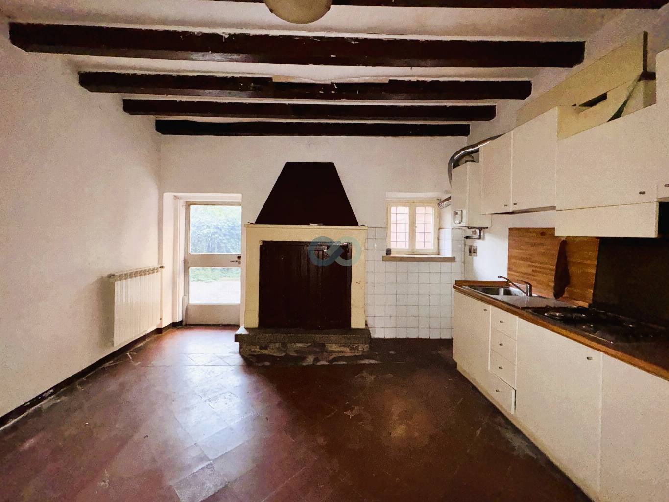 FABBRICATO INDIPENDENTE 5