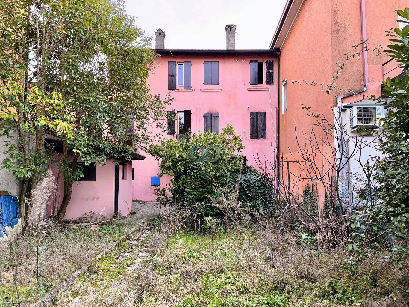 FABBRICATO INDIPENDENTE 14