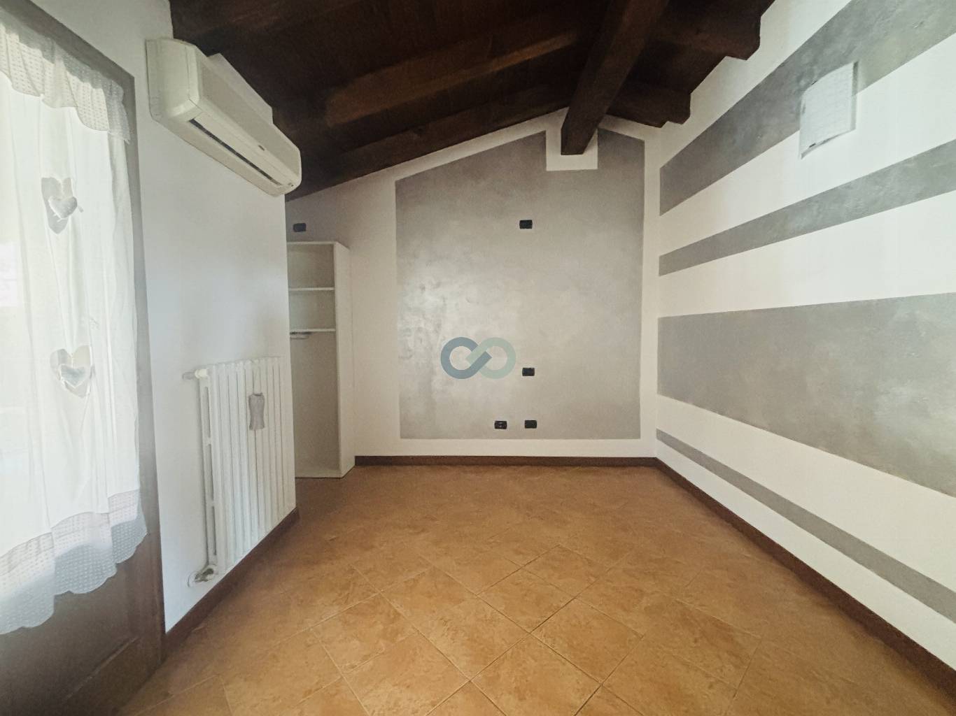 TRILOCALE INDIPENDENTE 23