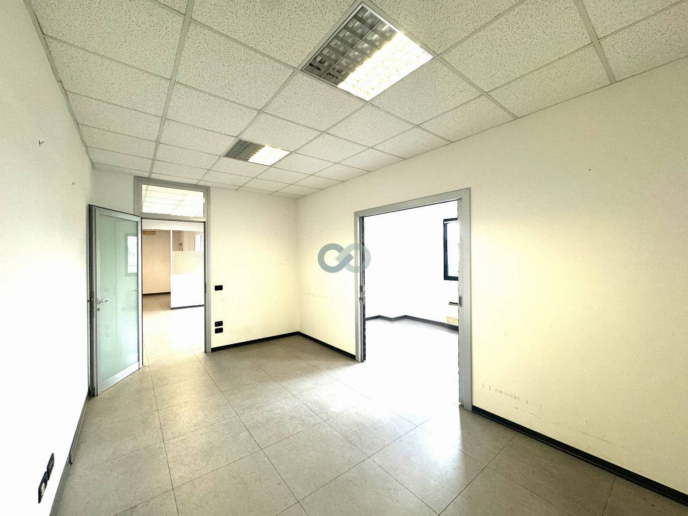 UFFICIO IN VENDITA 12