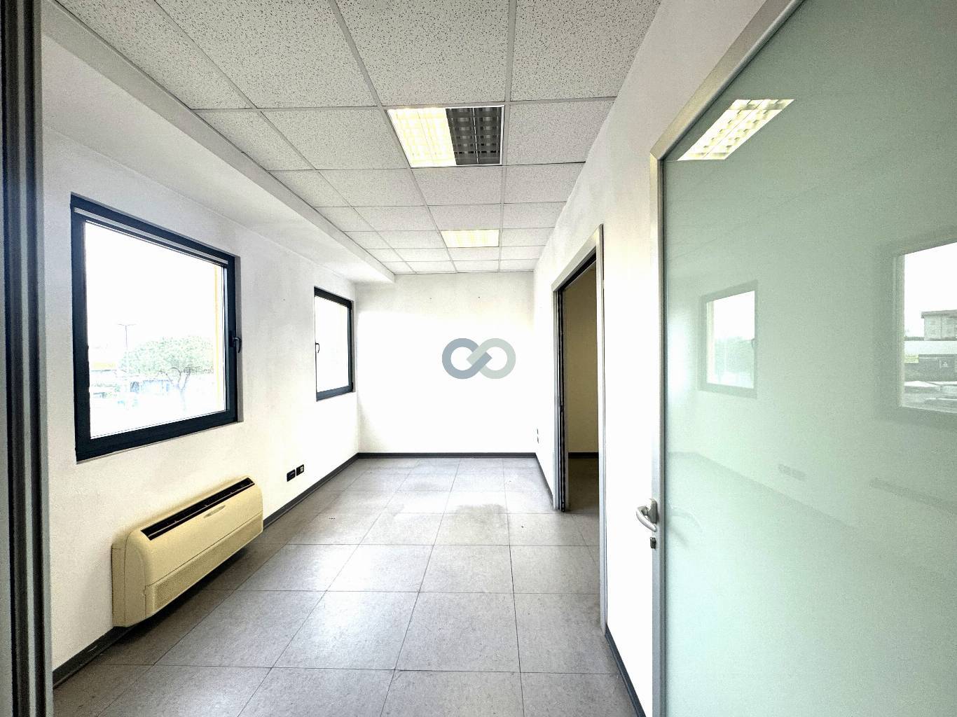 UFFICIO IN VENDITA 16