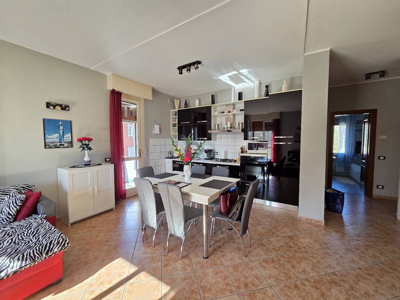 Appartamento con box e cantina 5