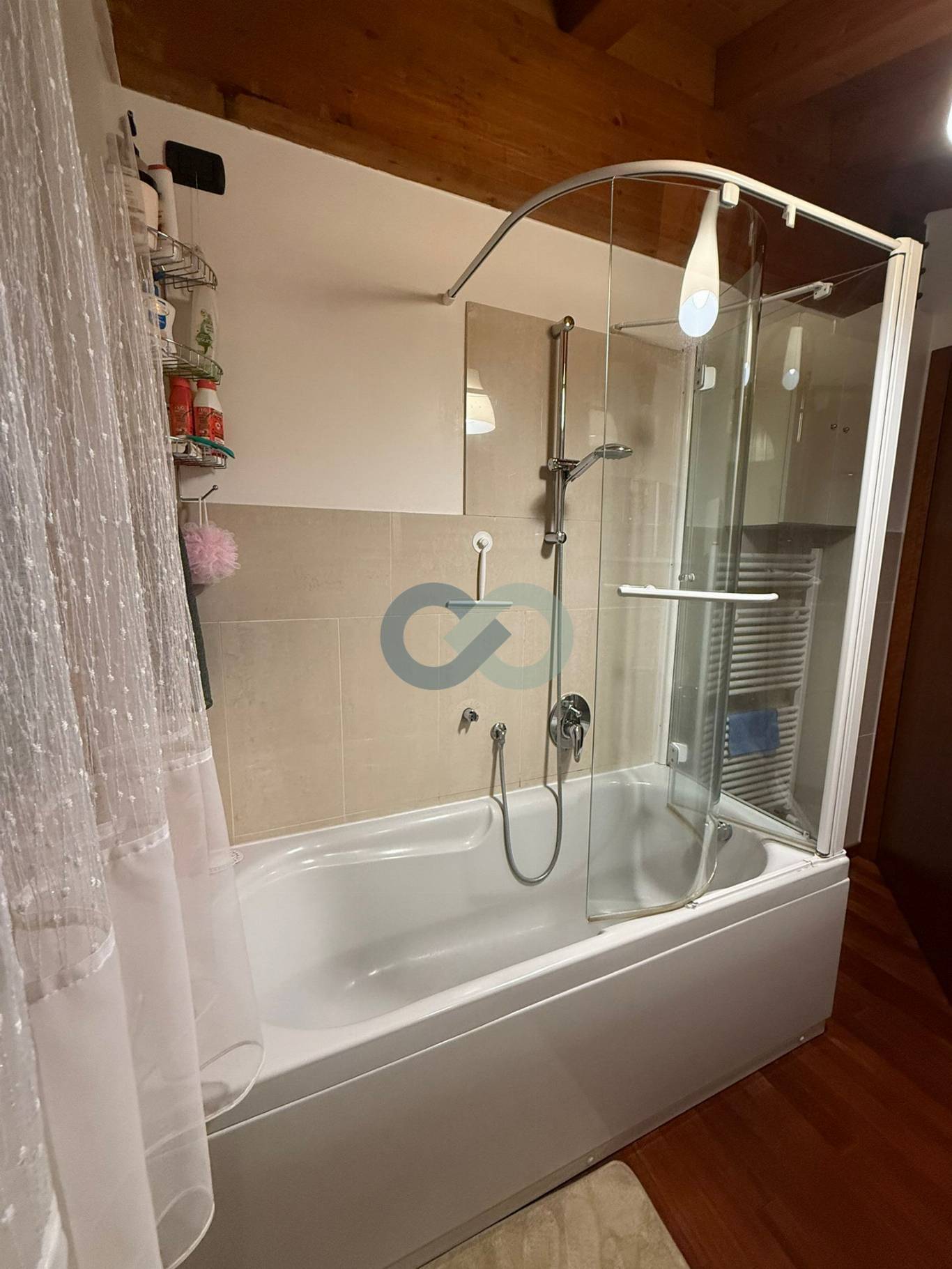 Monolocale con terrazzo e box 18