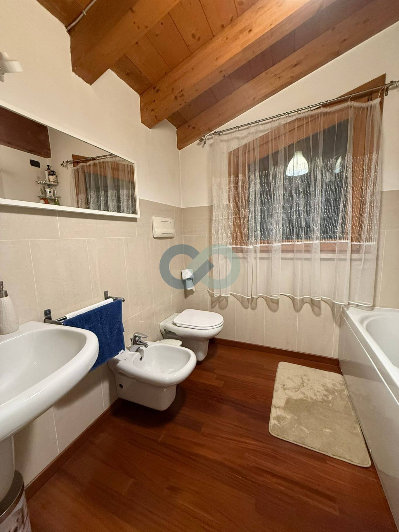 Monolocale con terrazzo e box 21