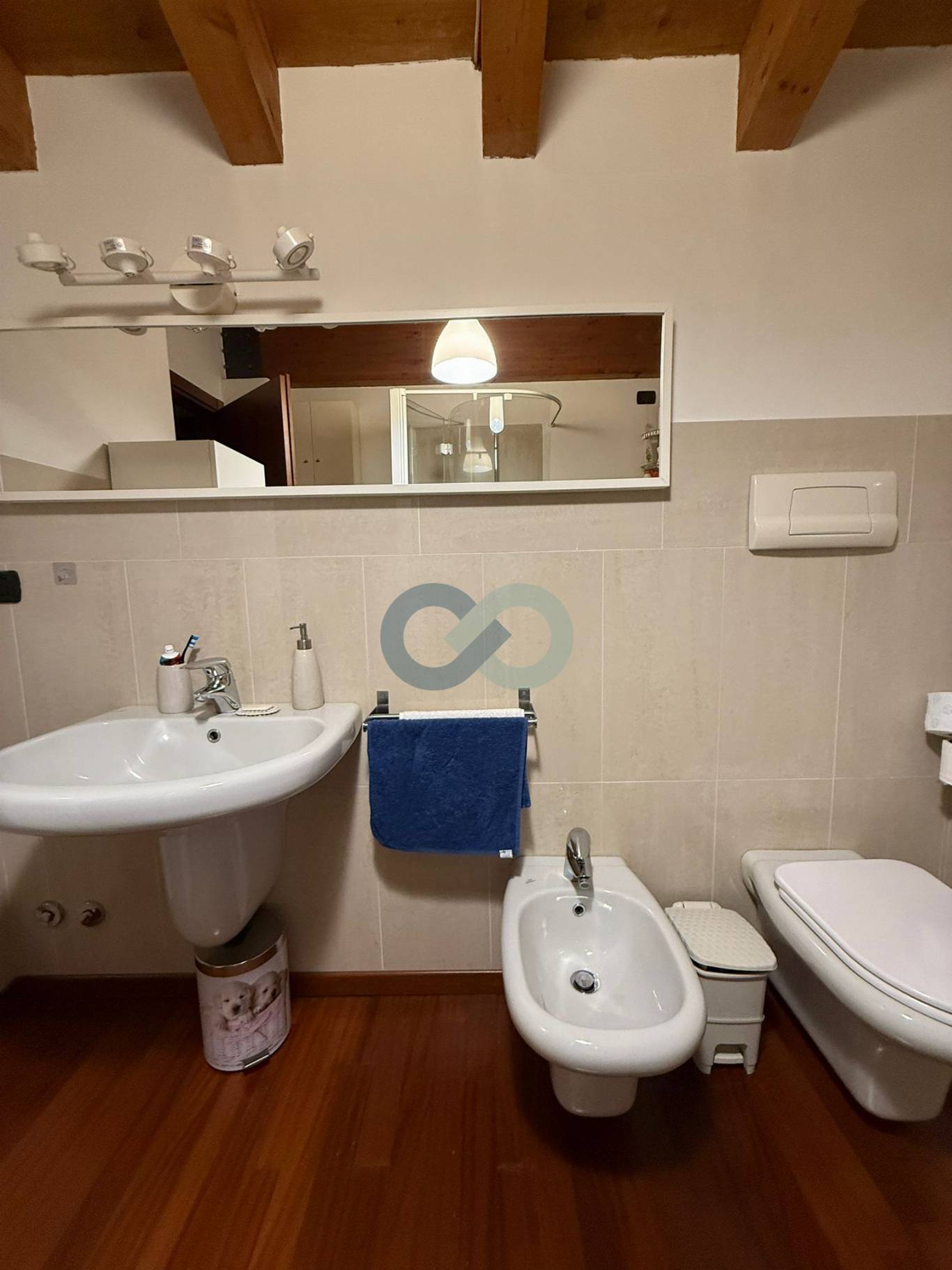 Monolocale con terrazzo e box 25