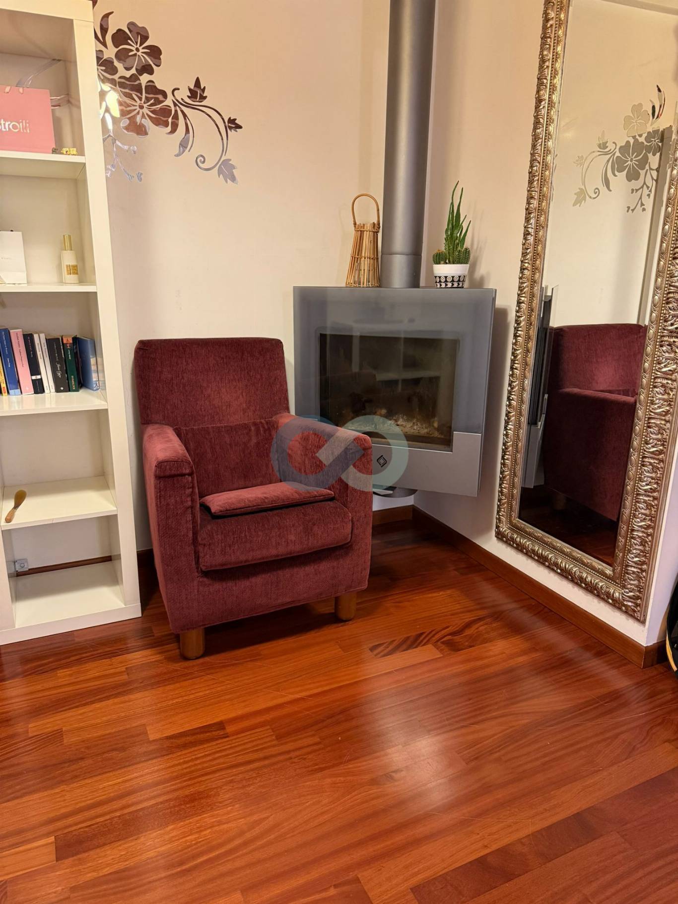 Monolocale con terrazzo e box 15