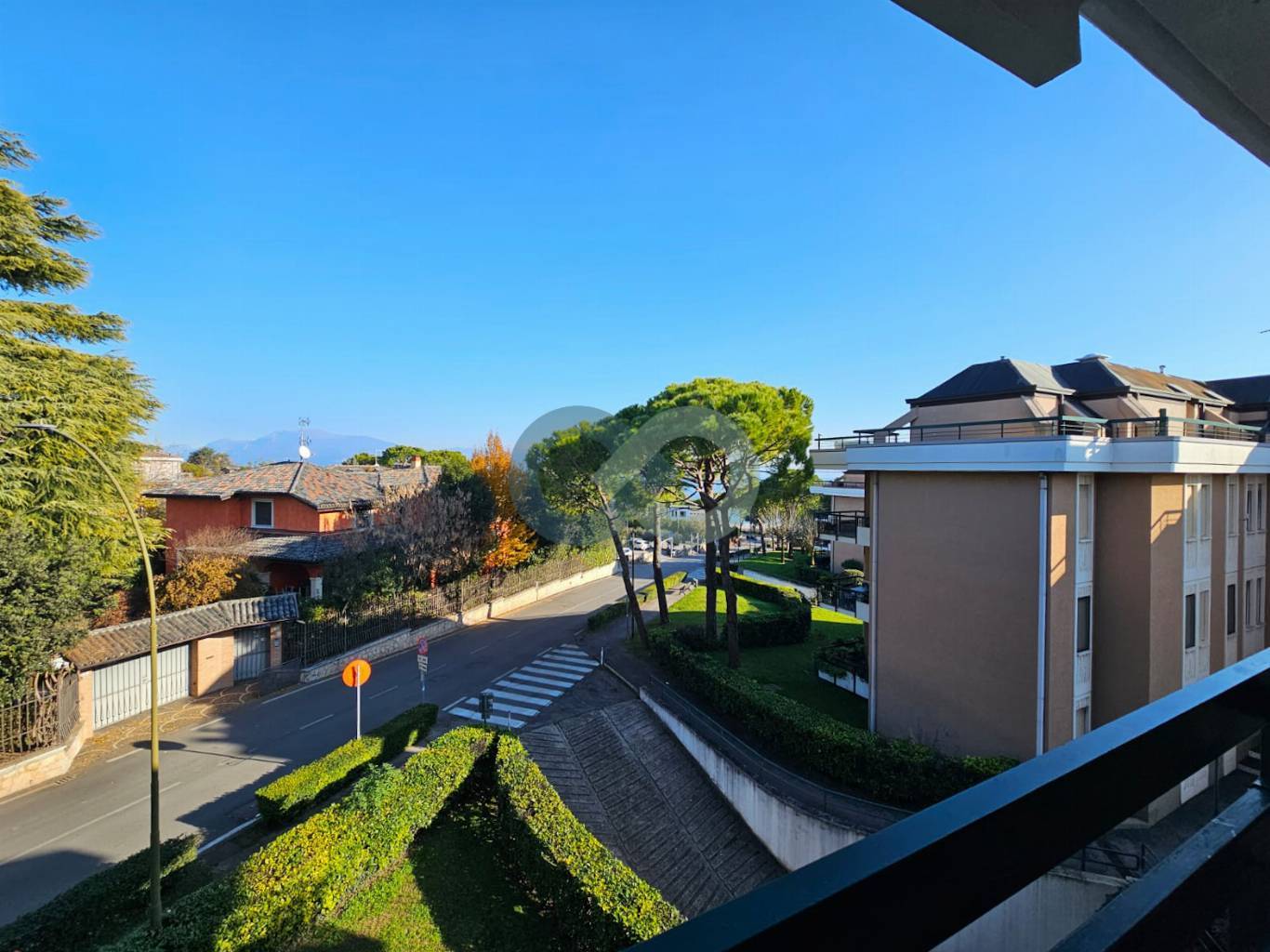 TRILOCALE VISTA LAGO 20