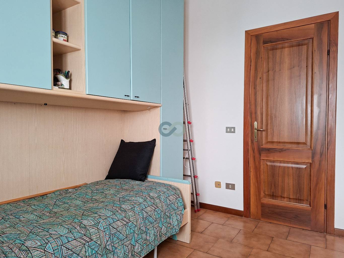 TRILOCALE IN RESIDENCE CON PISCINA 8