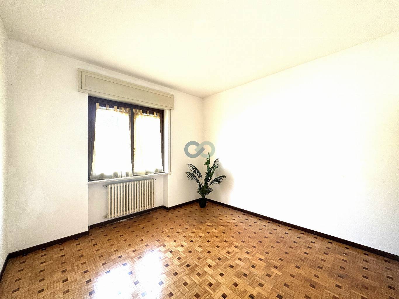 PALAZZINA DI TRE APPARTAMENTI 1