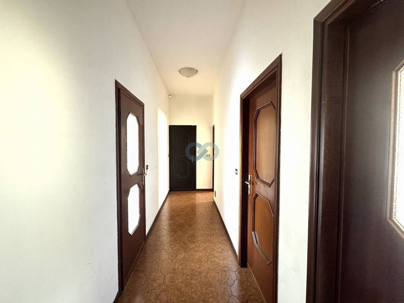 PALAZZINA DI TRE APPARTAMENTI 7