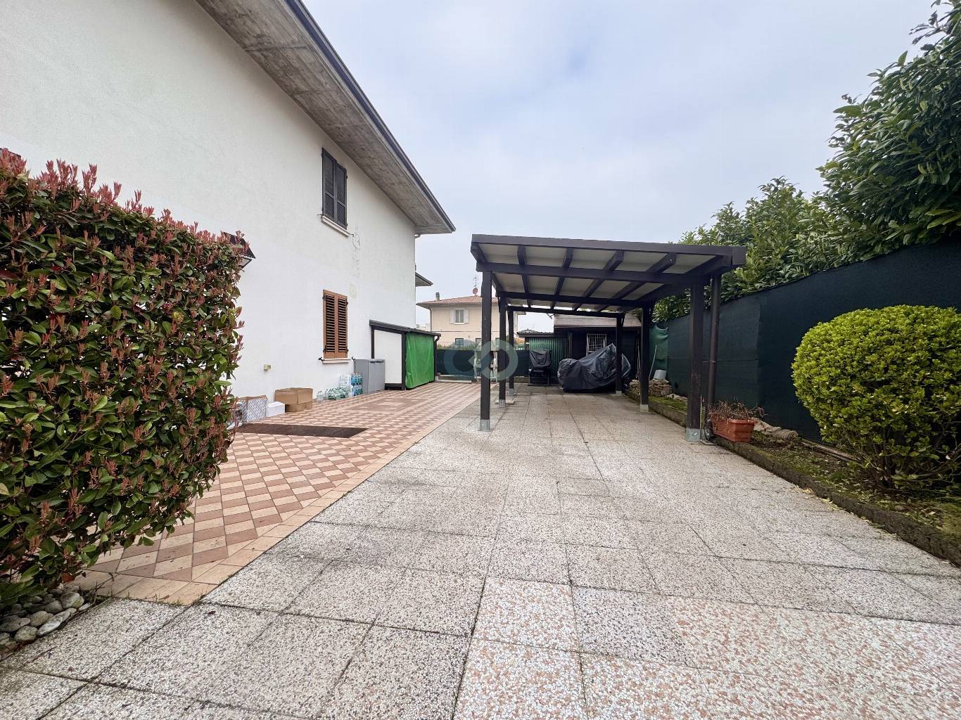 Appartamento in Villa quadrifamigliare 32