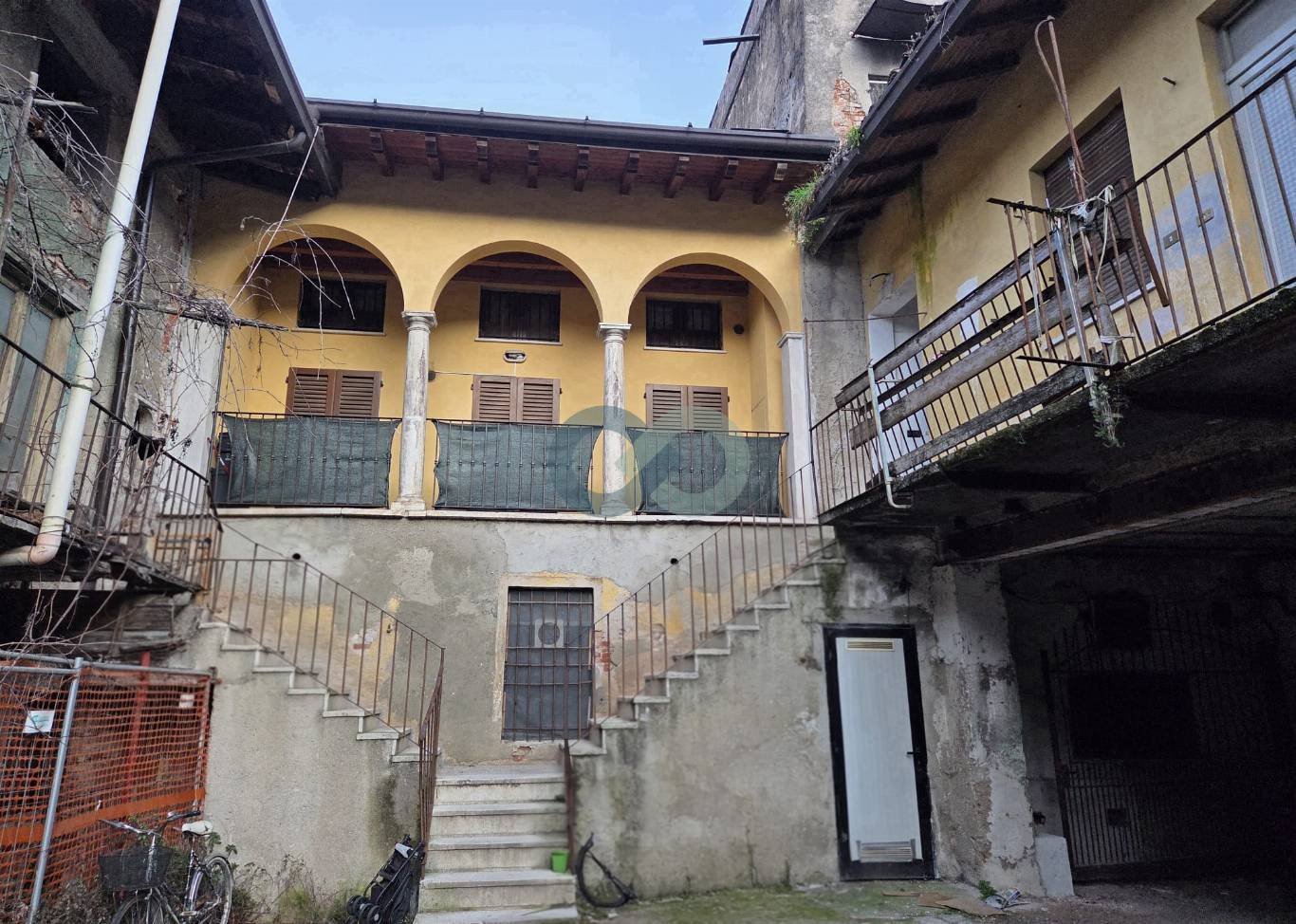 Bilocale con balcone 8