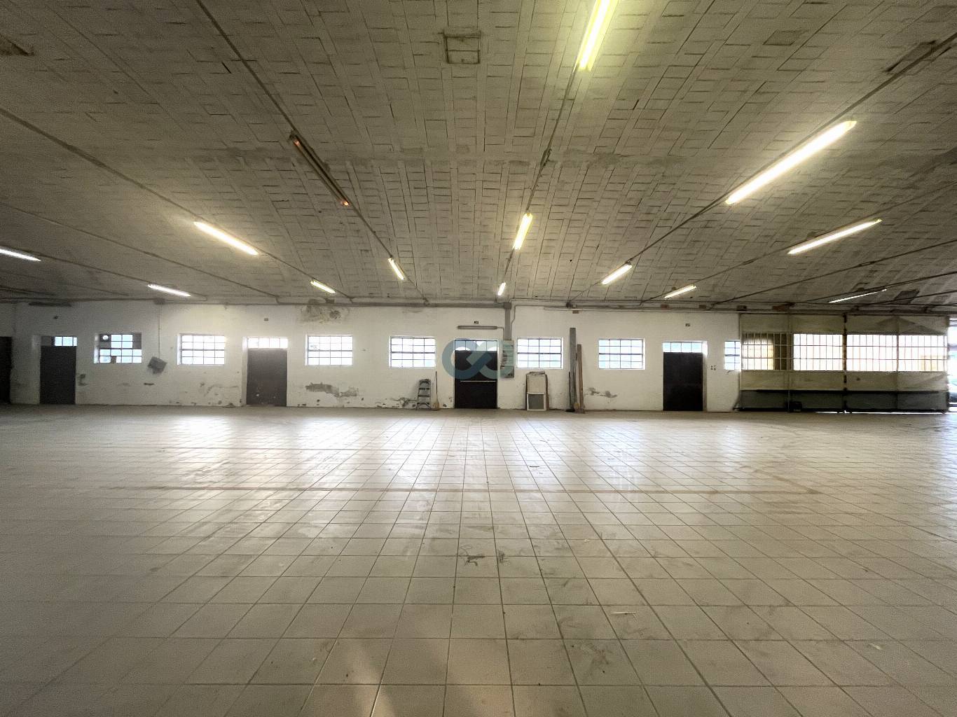 MAGAZZINO - DEPOSITO 4