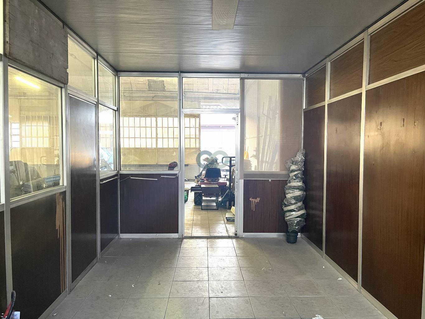 MAGAZZINO - DEPOSITO 5