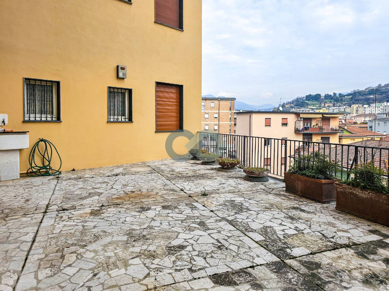 QUADRILOCALE IN CENTRO 11