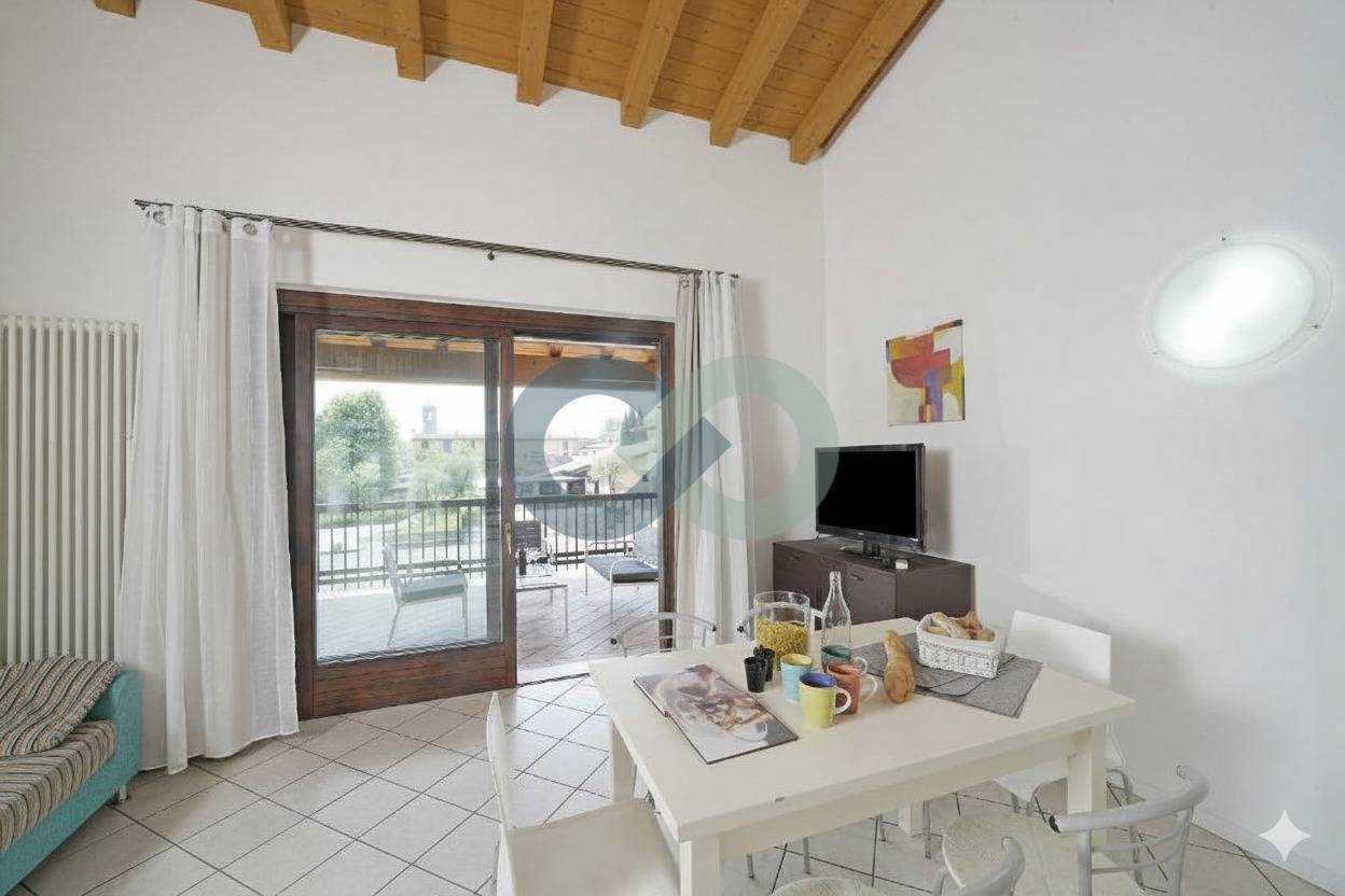 TRILOCALE ARREDATO 21