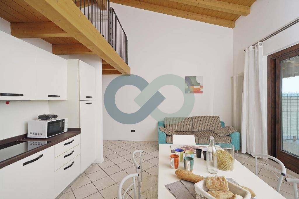 TRILOCALE ARREDATO 4