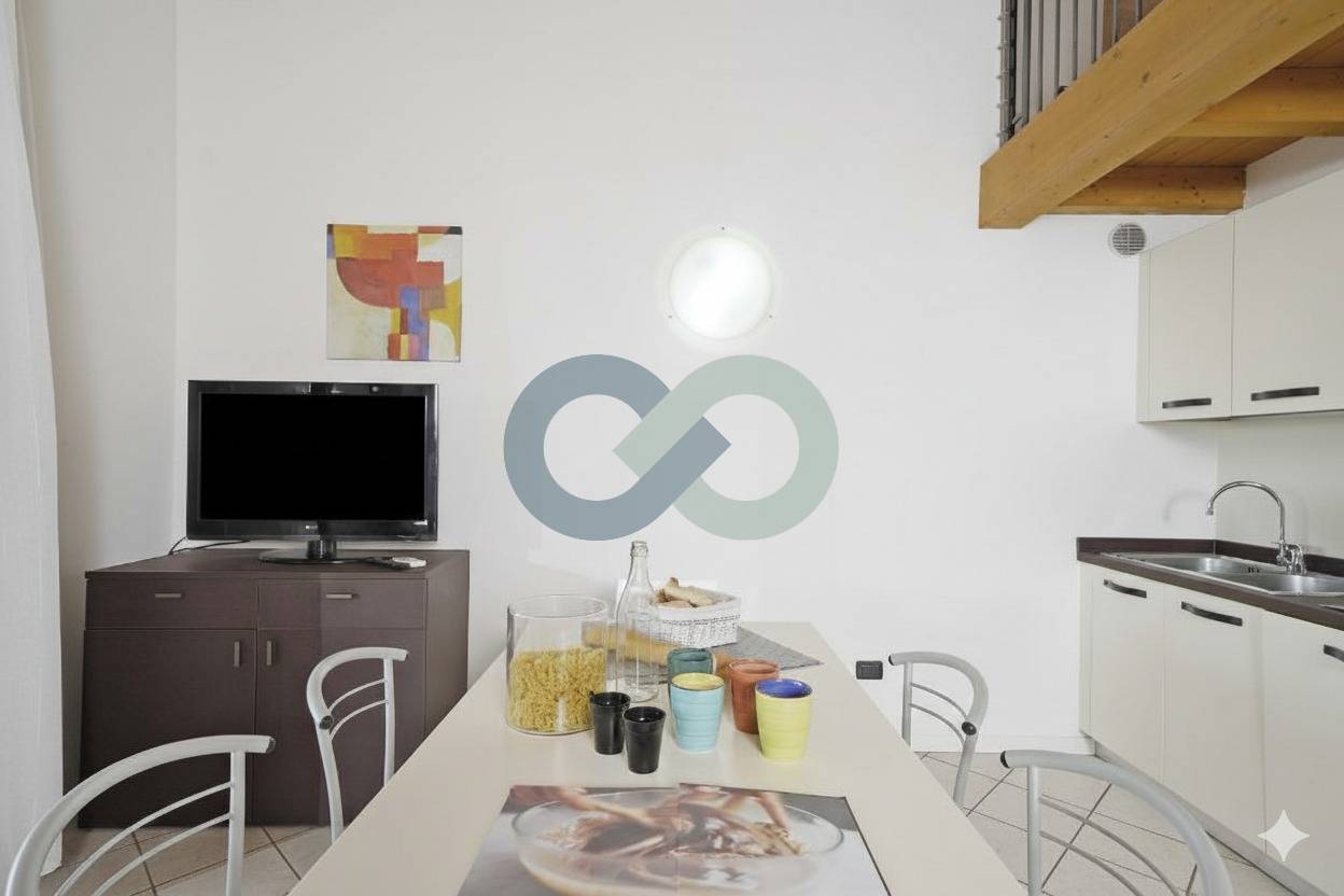 TRILOCALE ARREDATO 10