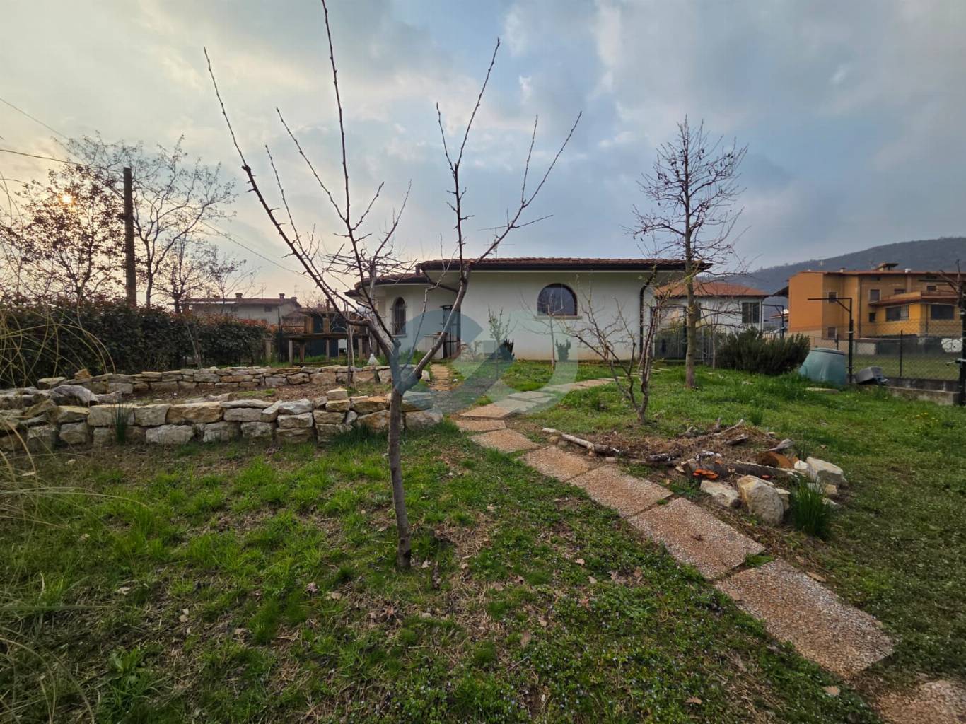 Villa singola su piano unico su lotto di circa 1000 mq 5