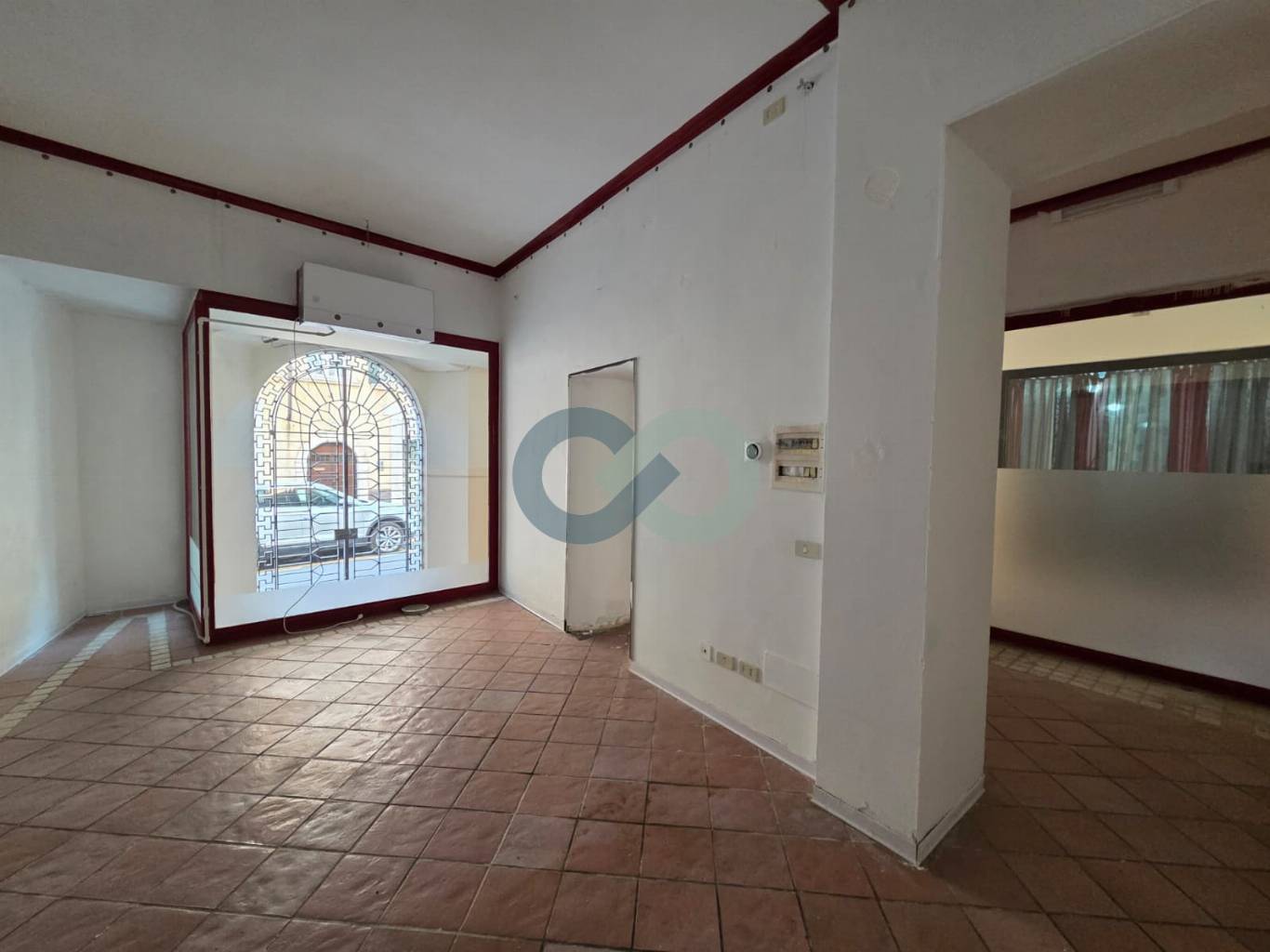 Negozio in zona di forte passaggio 1