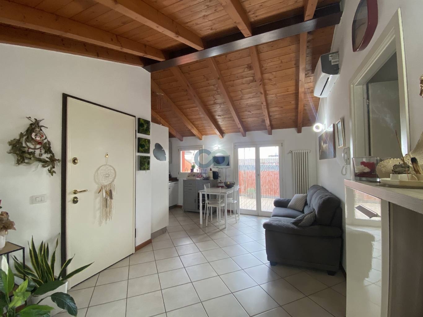 APPARTAMENTO ULTIMO PIANO 1