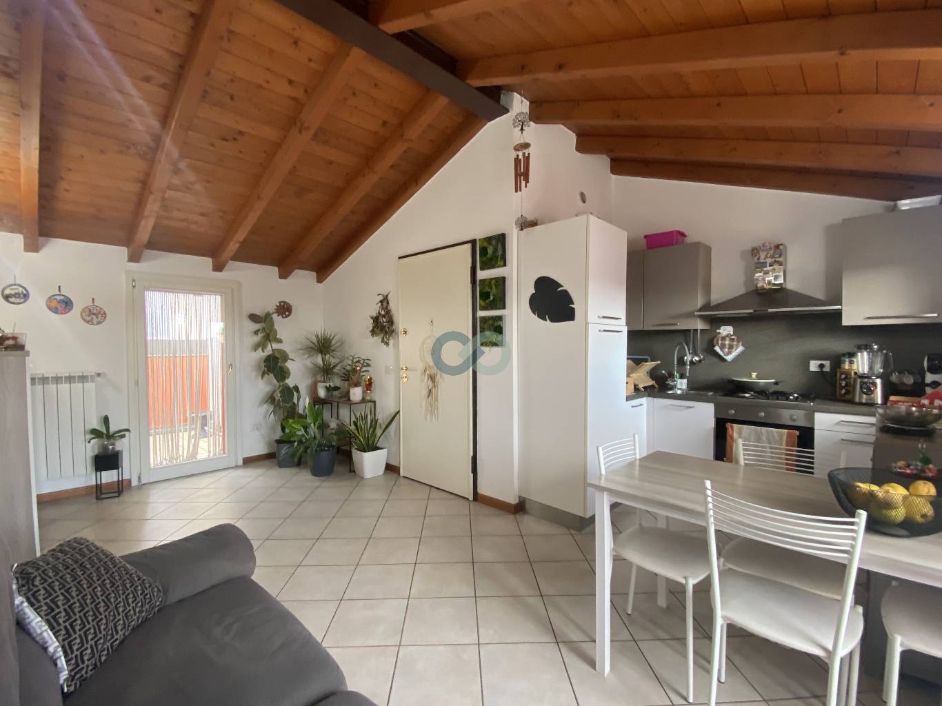 APPARTAMENTO ULTIMO PIANO 2