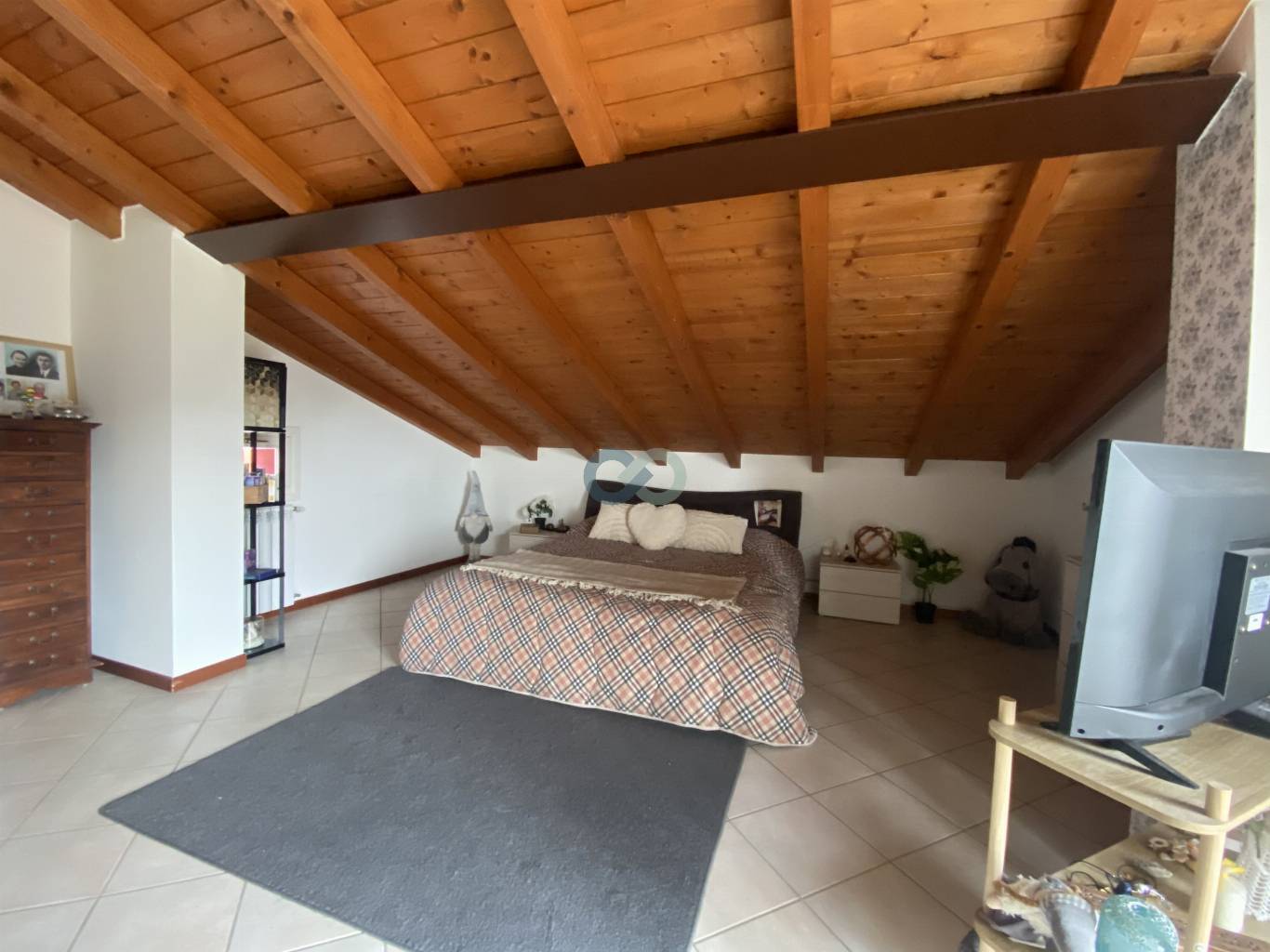 APPARTAMENTO ULTIMO PIANO 11