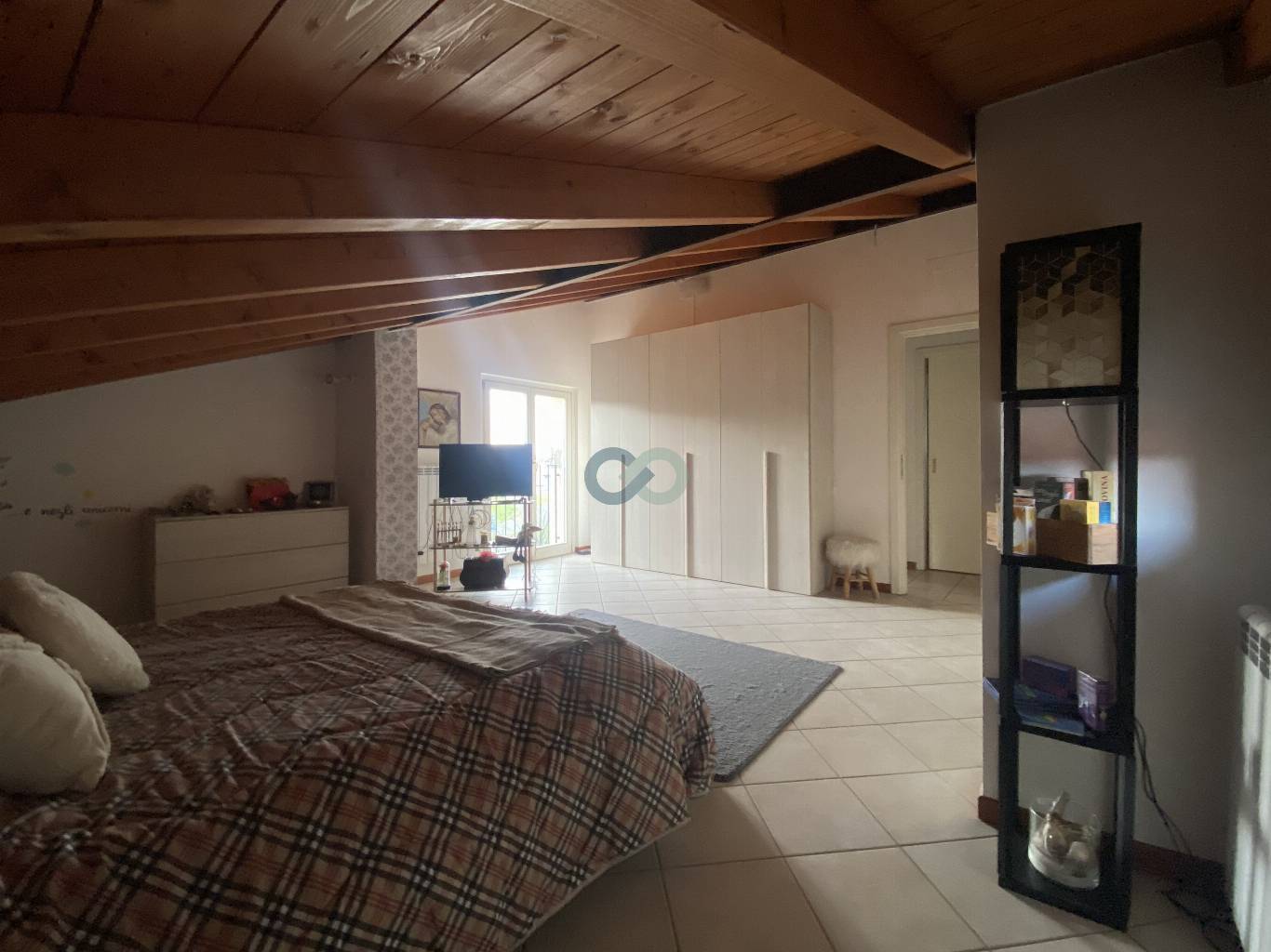 APPARTAMENTO ULTIMO PIANO 12