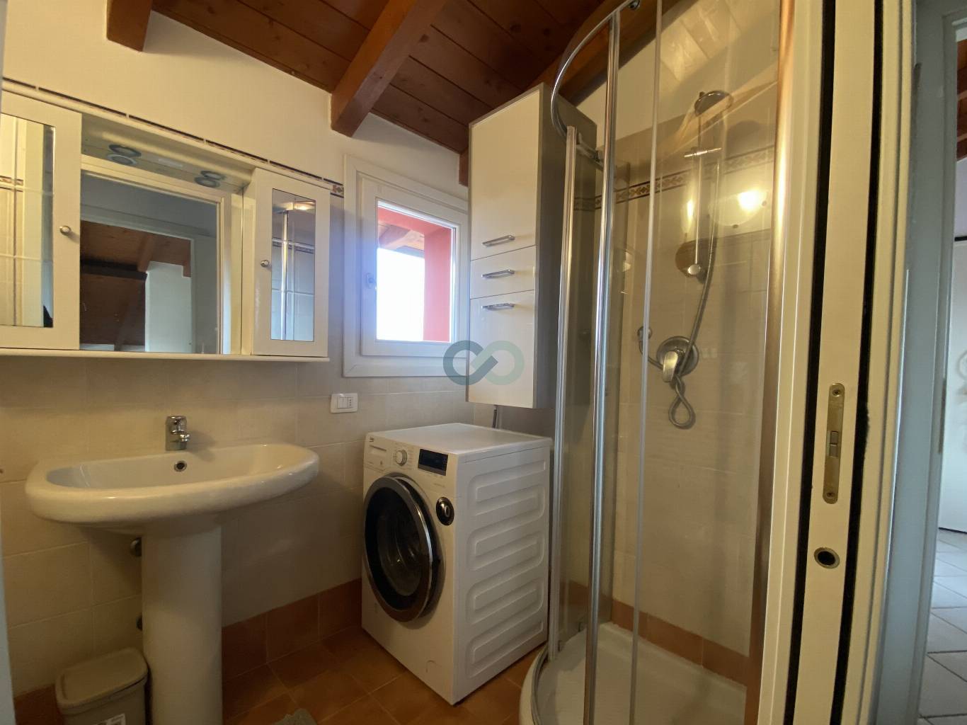 APPARTAMENTO ULTIMO PIANO 17