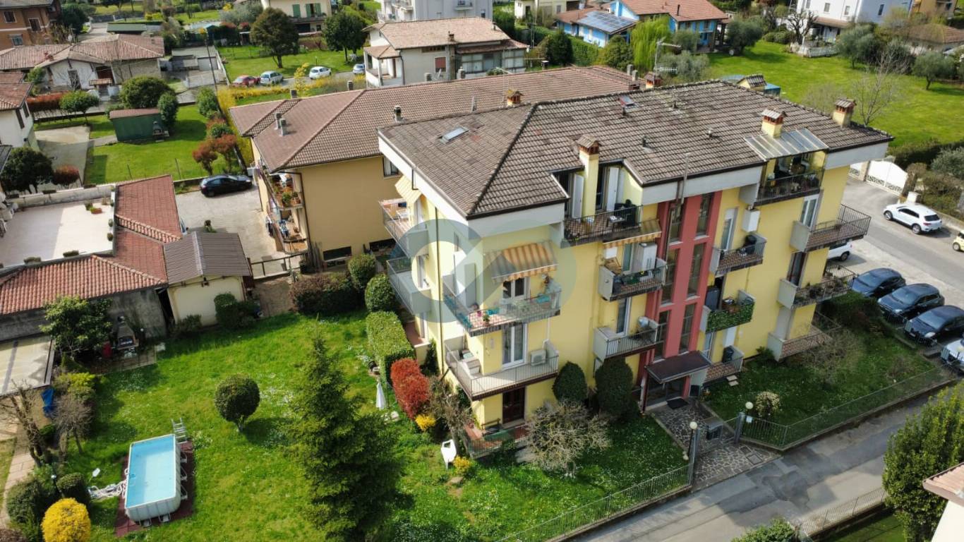 Trilocale recentemente ristrutturato 8