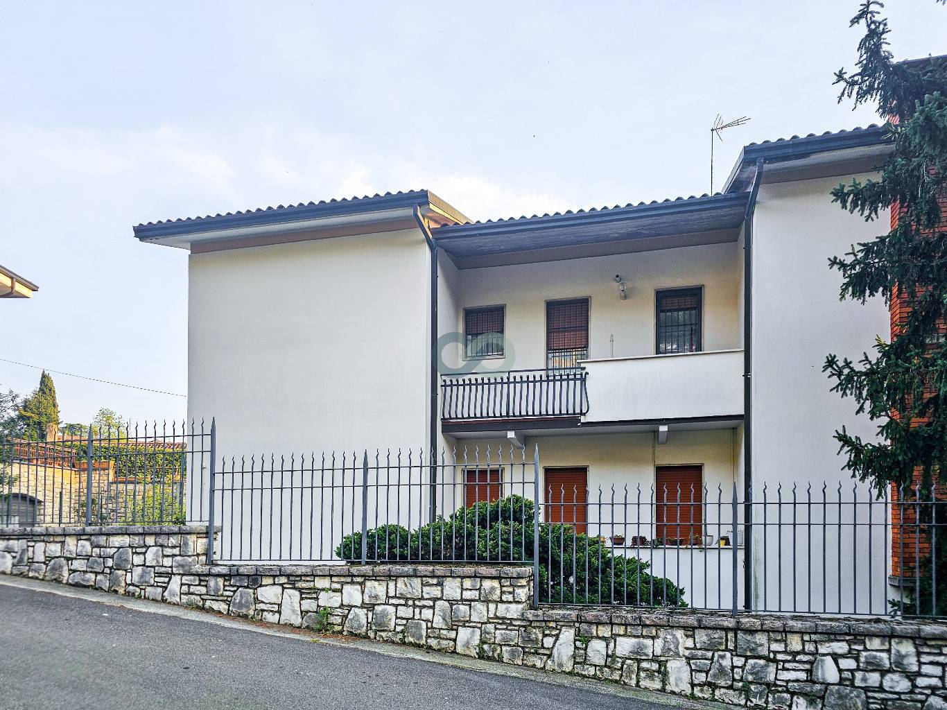 TRILOCALE RISTRUTTURATO 23