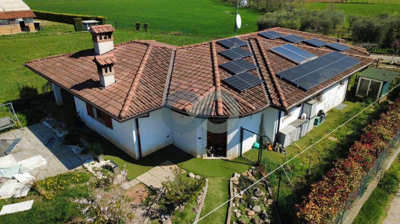 Villa singola su piano unico su lotto di circa 1000 mq 5