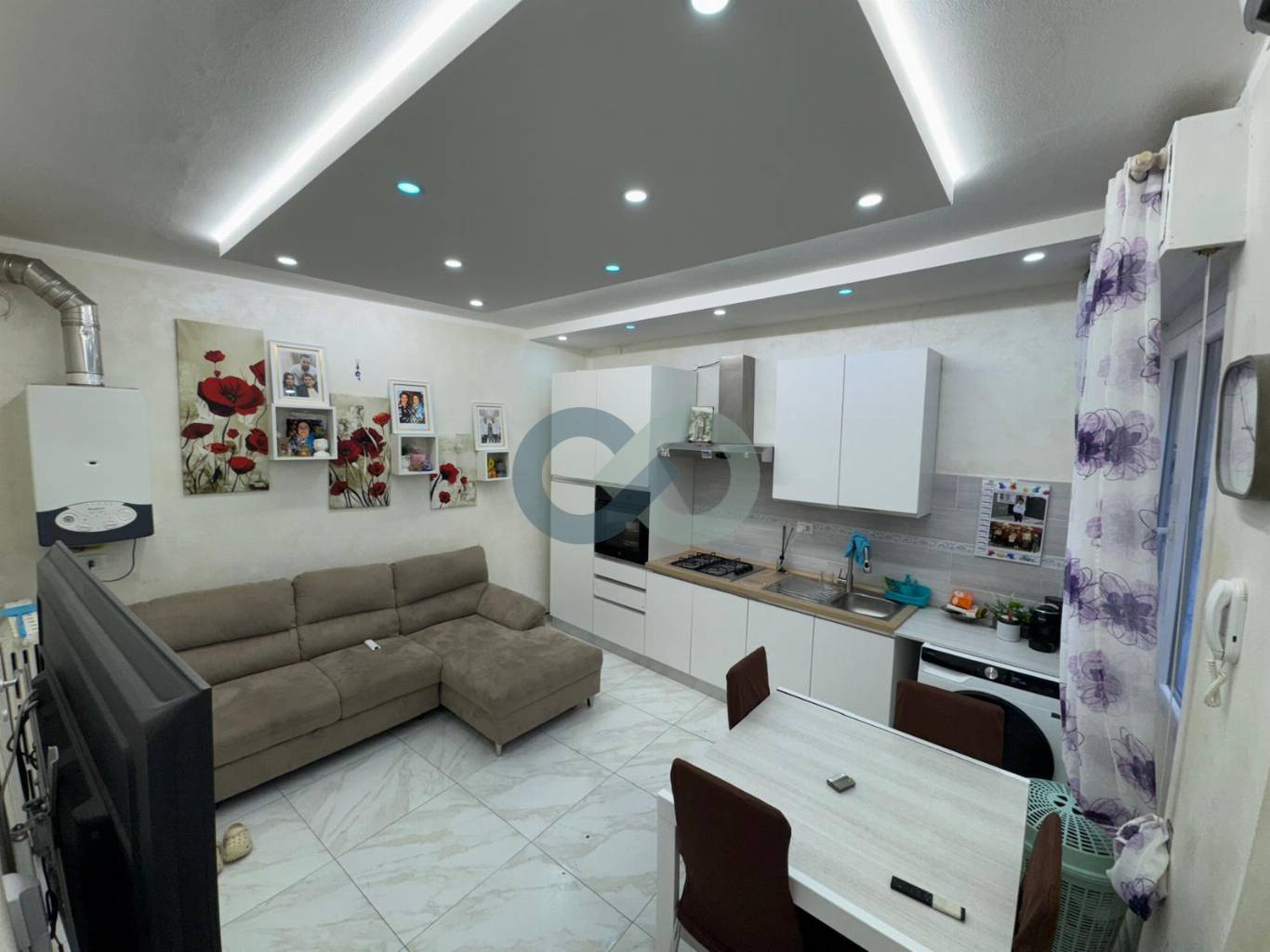 TRILOCALE SU TRE PIANI IN CORTE 2