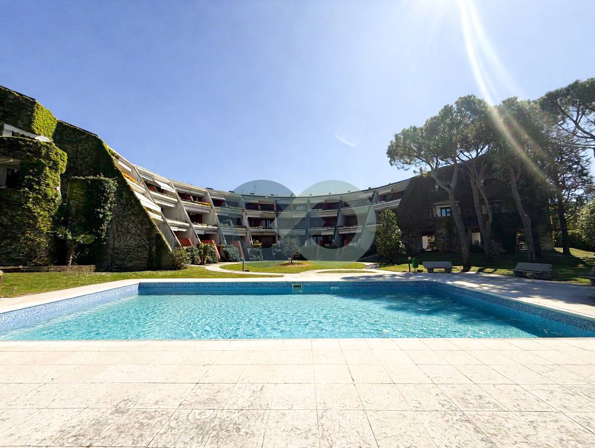 APPARTAMENTO VISTA LAGO CON PISCINA 3