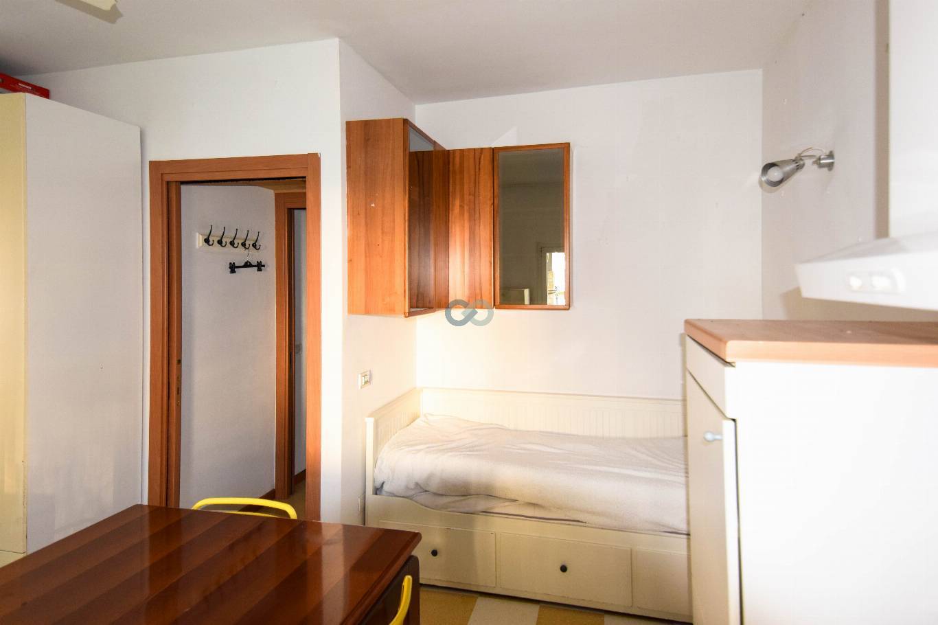 MONOLOCALE ARREDATO PIANO TERRA 3