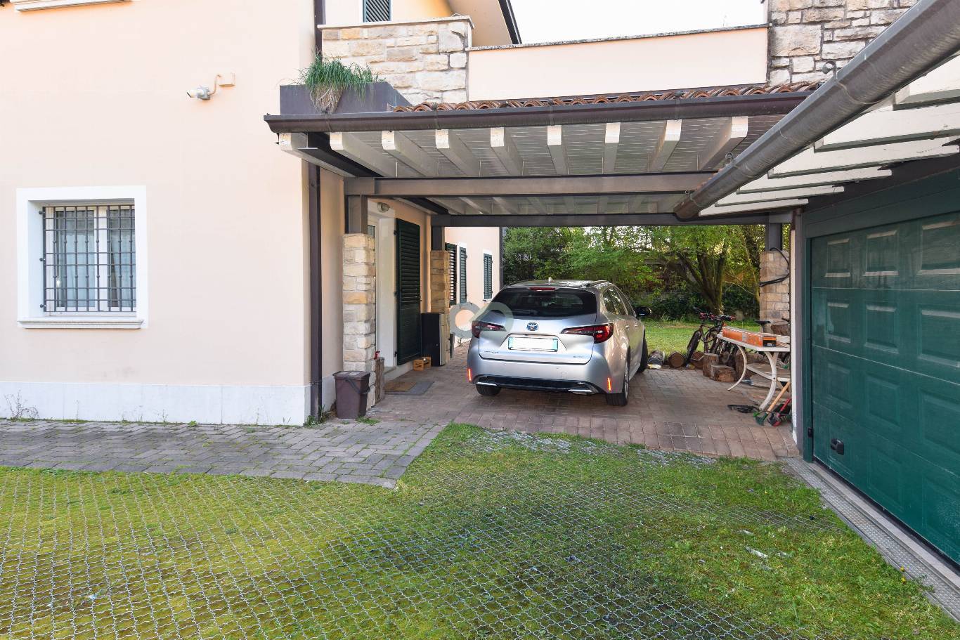 MONOLOCALE ARREDATO PIANO TERRA 21