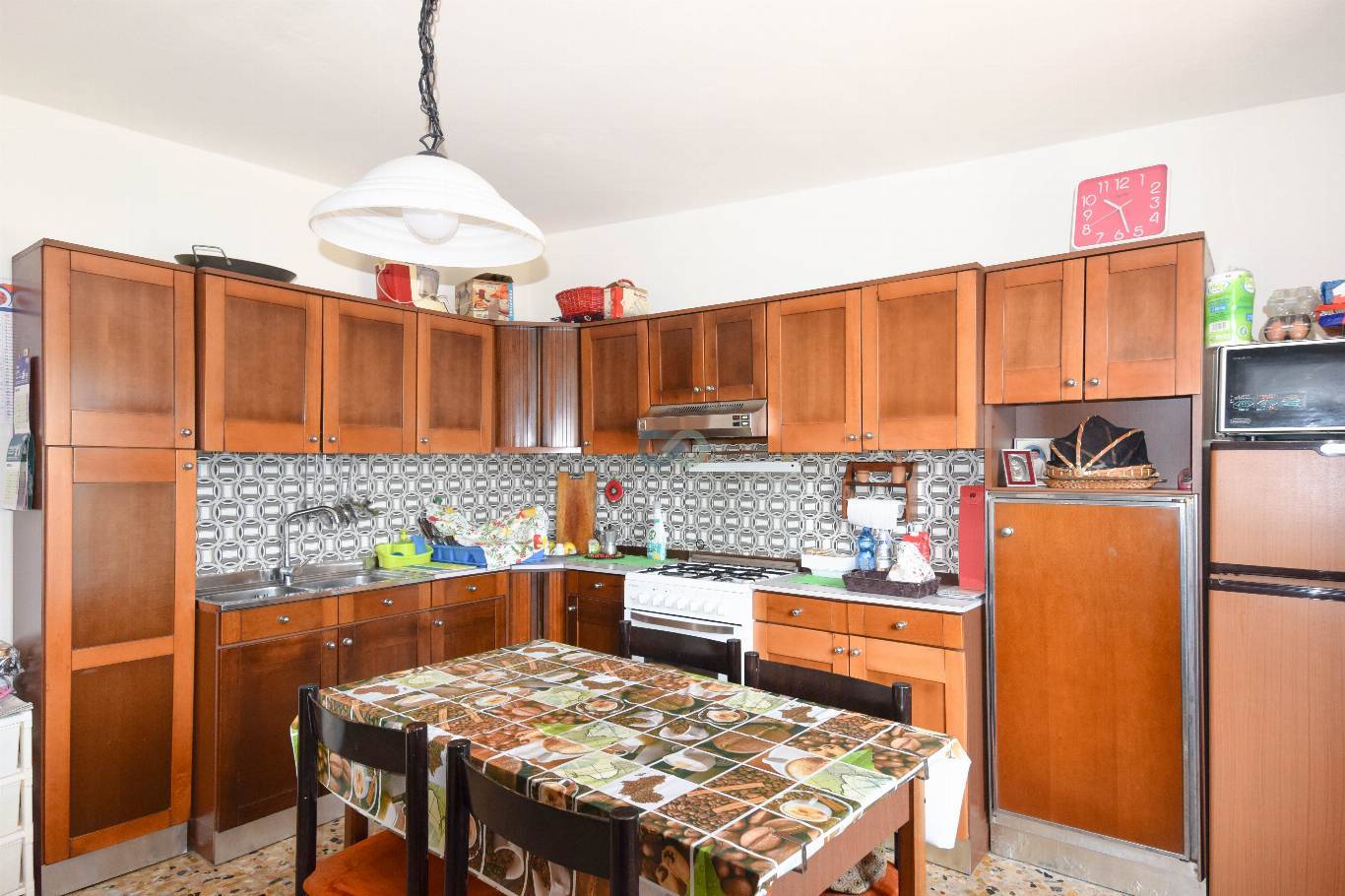 TRILOCALE CON POSTO AUTO COPERTO 4