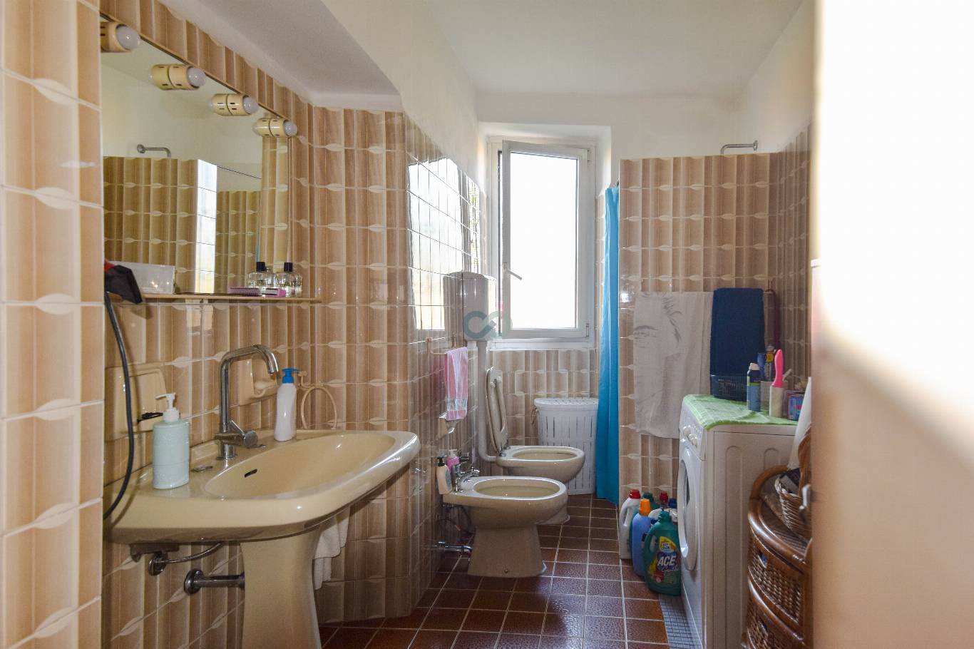 TRILOCALE CON POSTO AUTO COPERTO 21