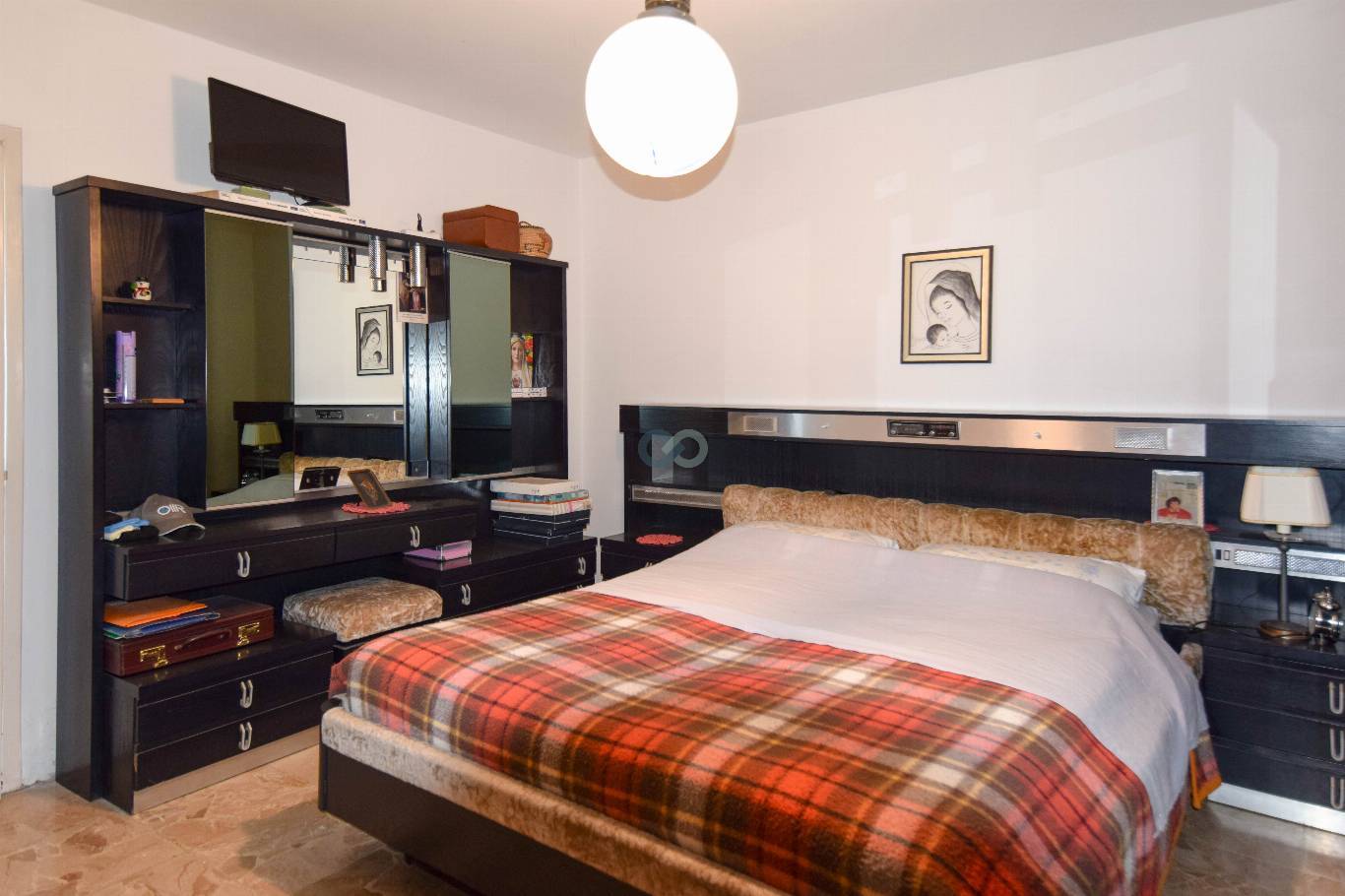 TRILOCALE CON POSTO AUTO COPERTO 31