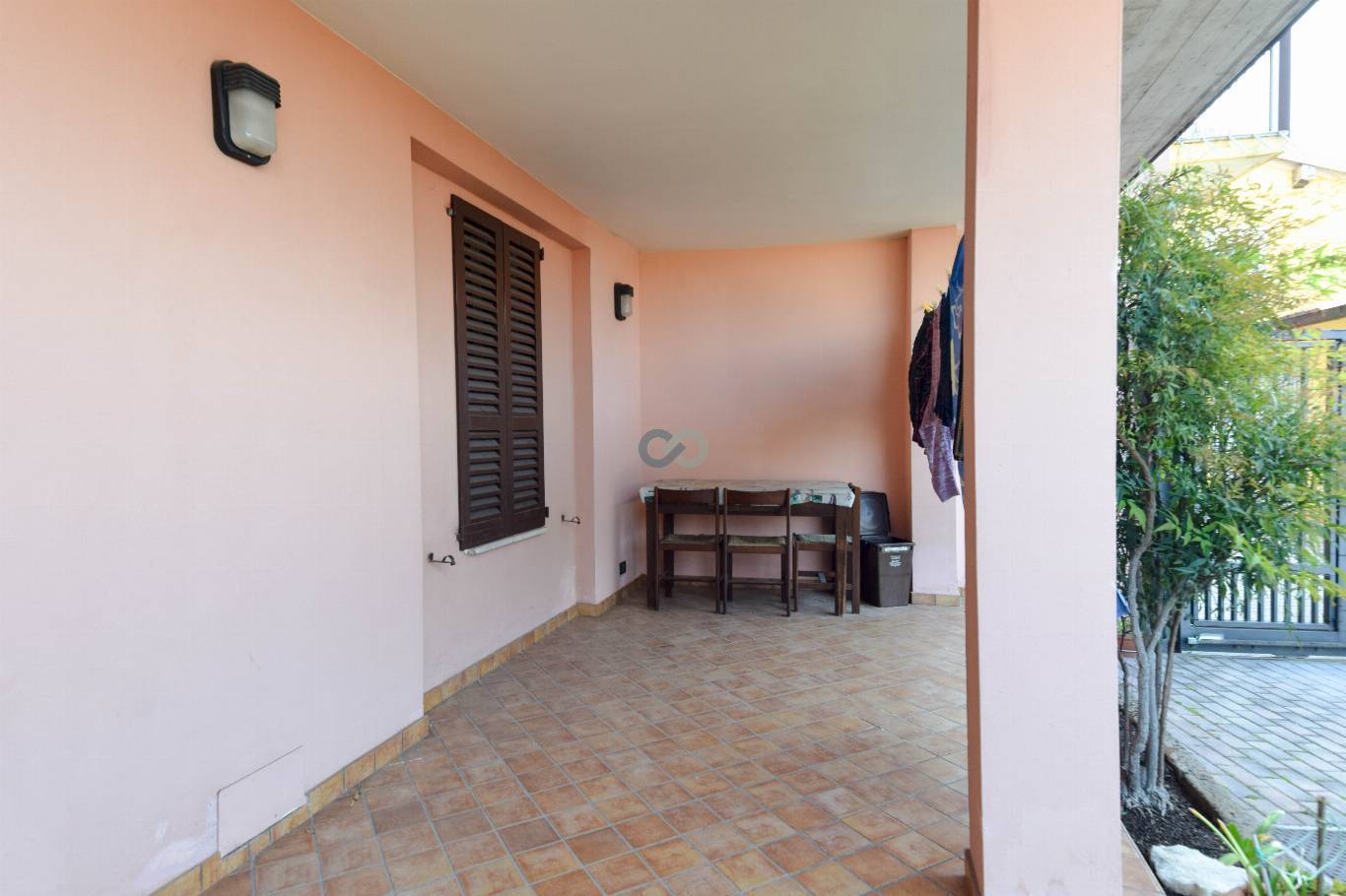 TRILOCALE CON POSTO AUTO COPERTO 38