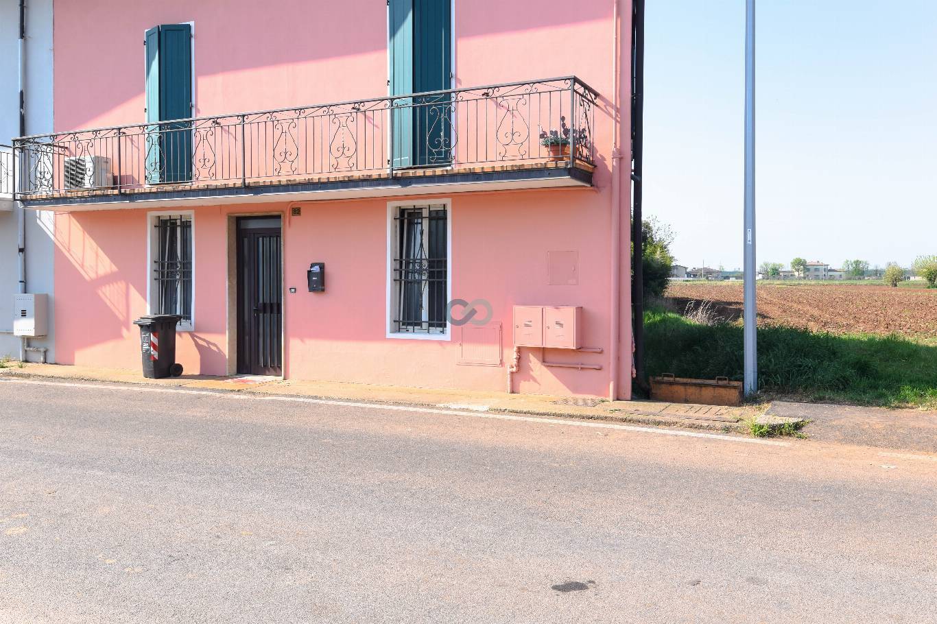 TRILOCALE CON POSTO AUTO COPERTO 49