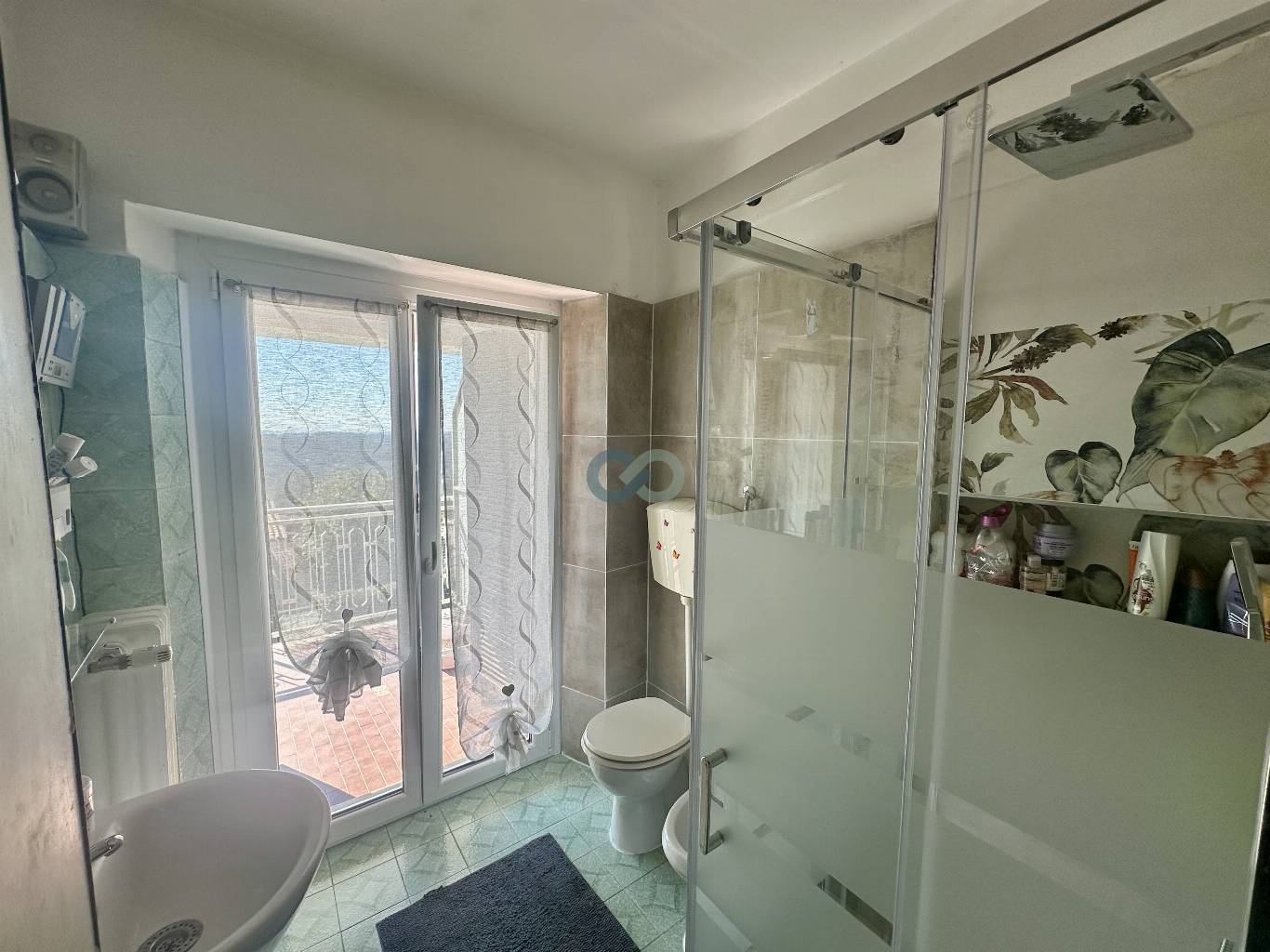 Trilocale con vista lago 24