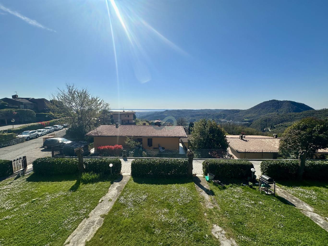 Trilocale con vista lago 25