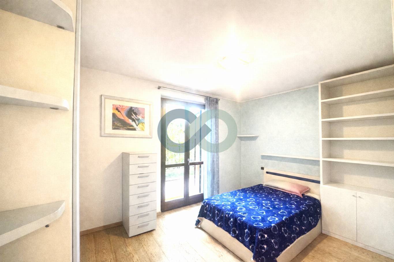 IN OTTIMA ZONA TRANQUILLA PROPONIAMO LUMINOSO APPARTAMENTO DI 150 MQ SU UNICO PIANO TERRA CON INTERRATO 19