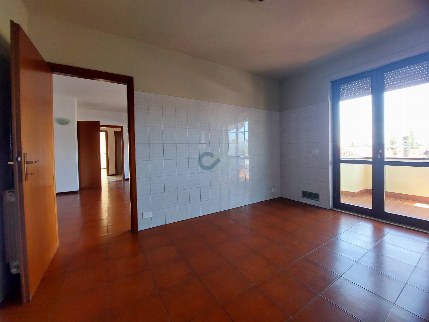 TRILOCALE CON BOX 12