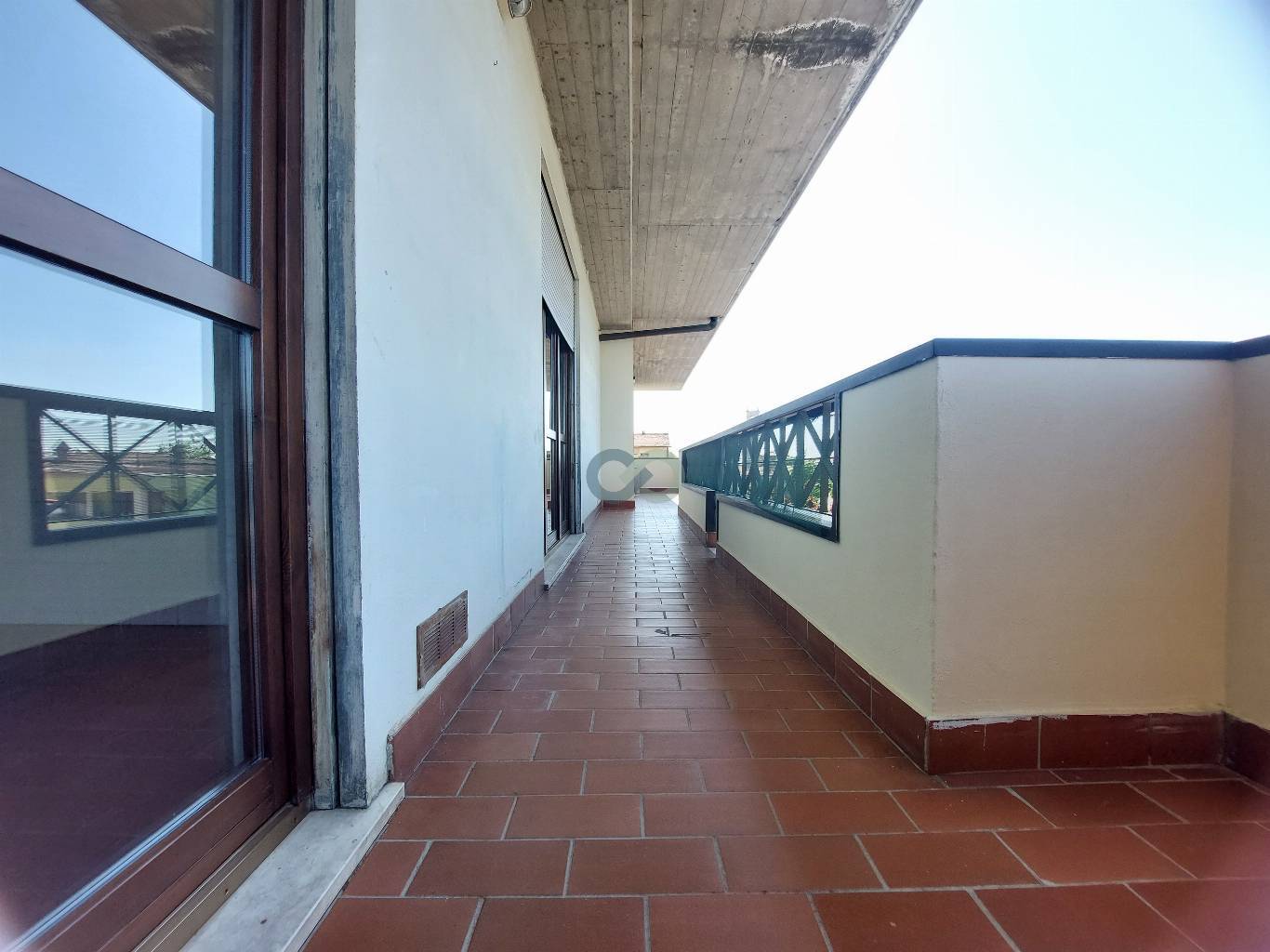 TRILOCALE CON BOX 14