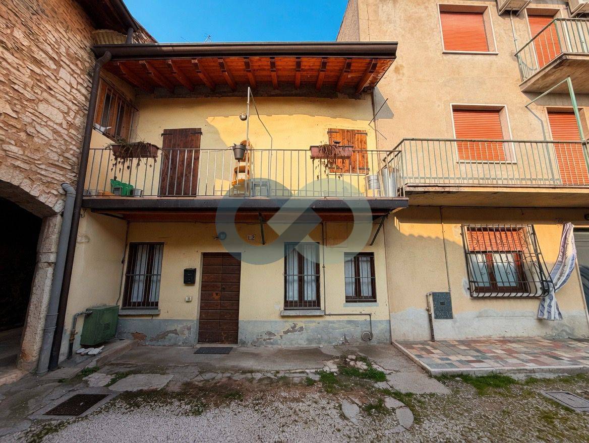 Bilocale su due piani indipendente 1