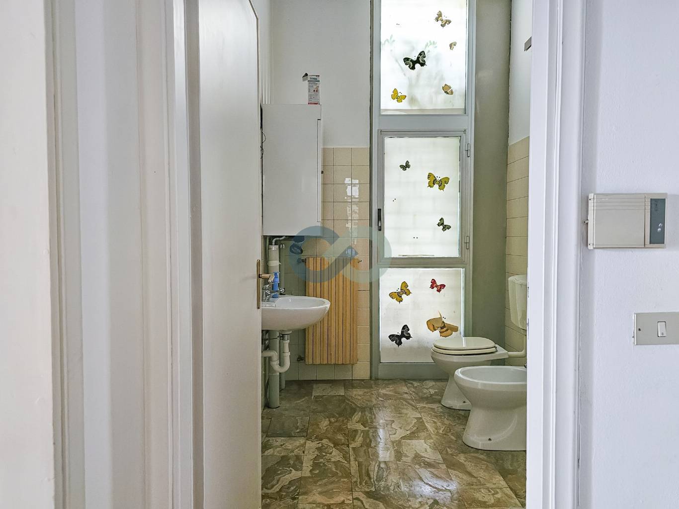 LOCALE COMMERCIALE 10