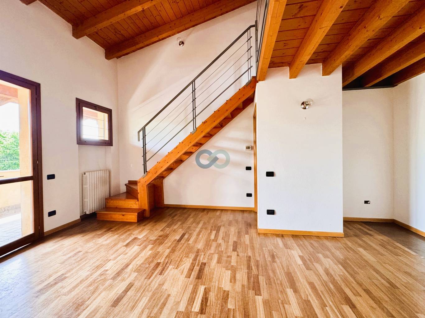 BILOCALE CON SOPPALCO 6