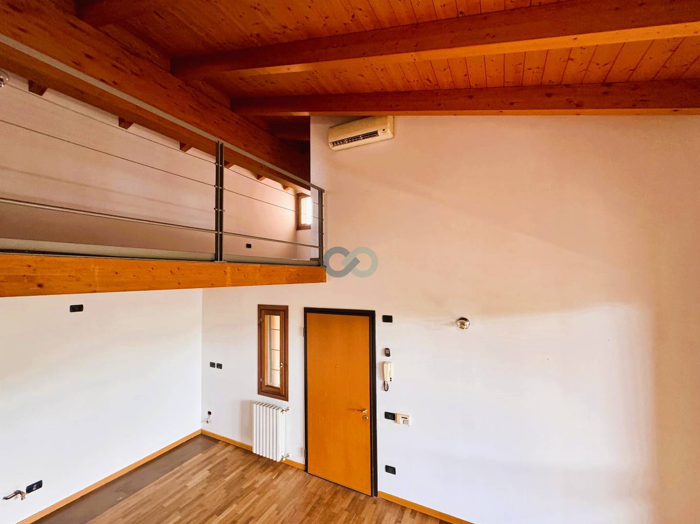 BILOCALE CON SOPPALCO 12